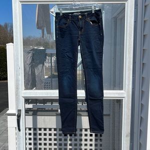 NEVER WORN American Eagle super stretch jeggings!